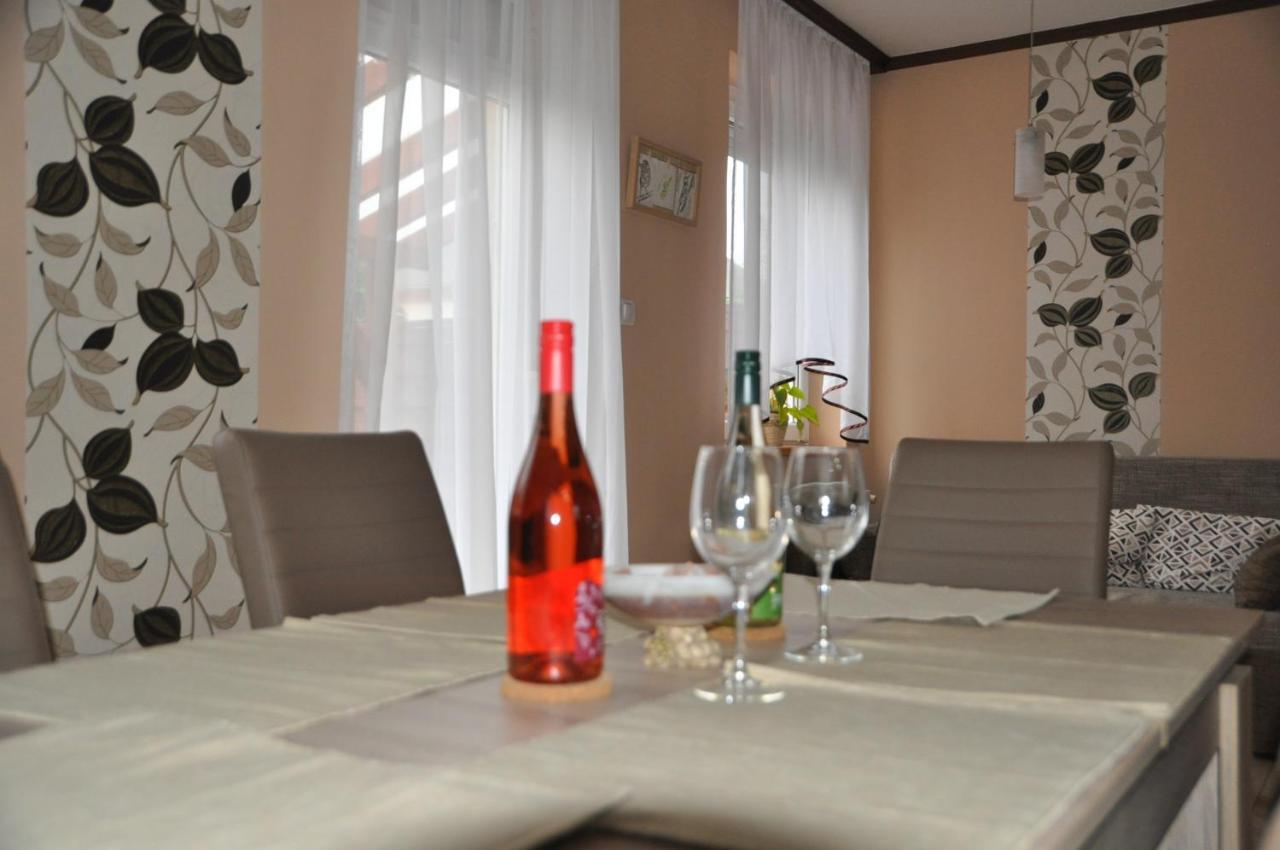 Gyorszem Apartman מראה חיצוני תמונה