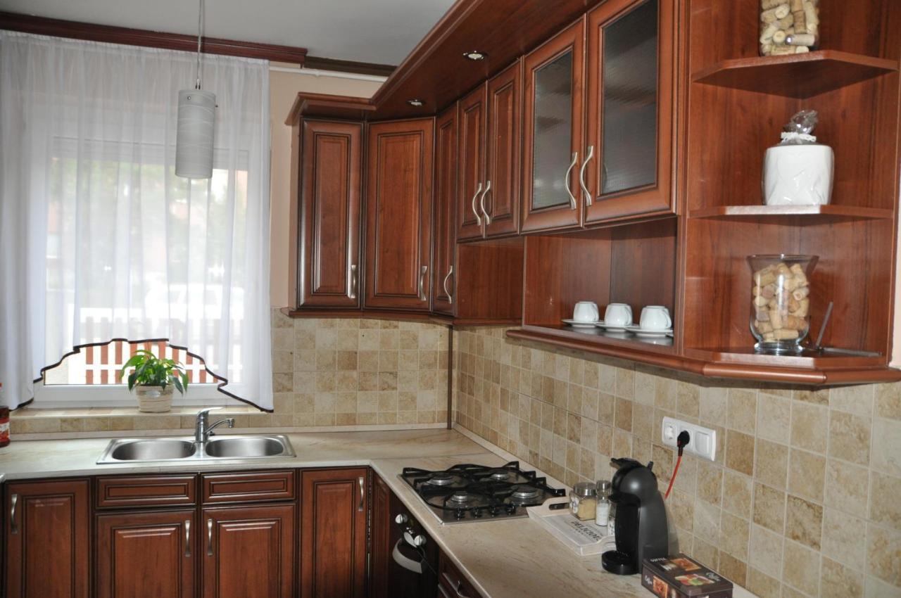 Gyorszem Apartman מראה חיצוני תמונה